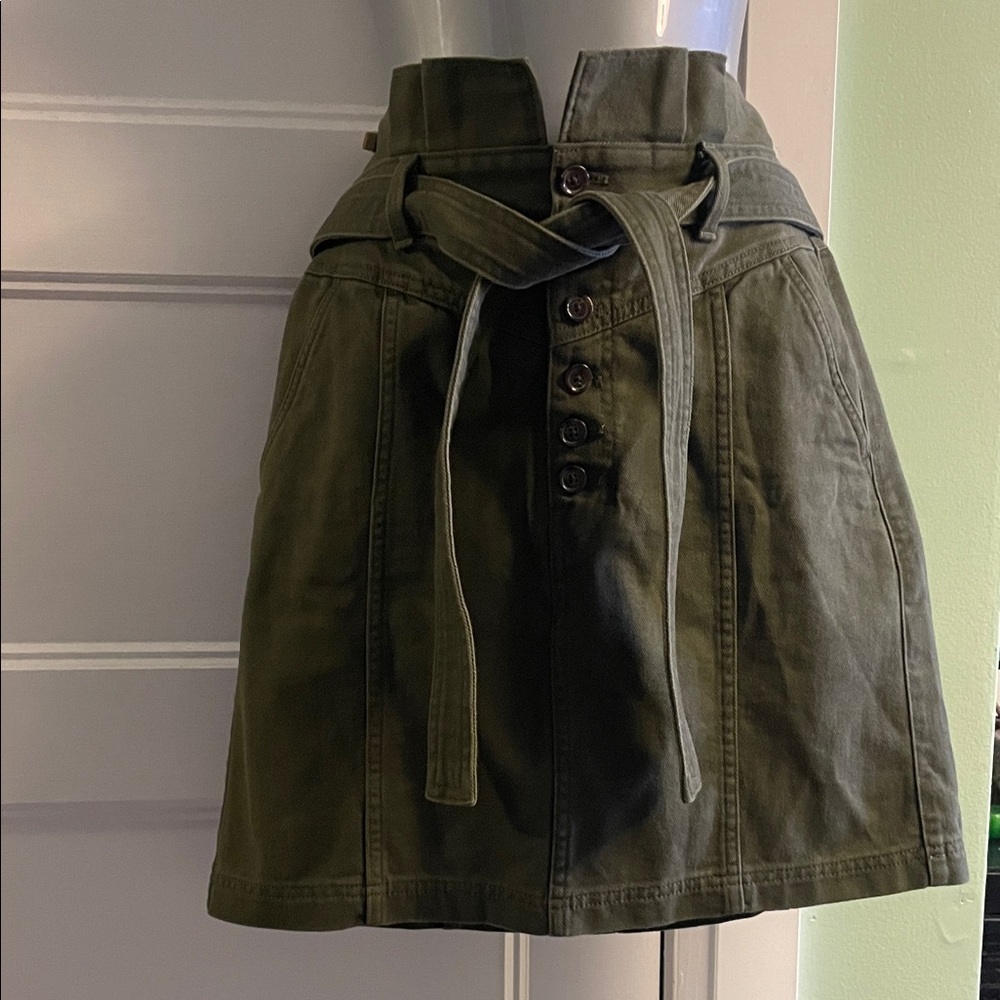 Banana Republic Dark Green A-Line Skirt with Belt